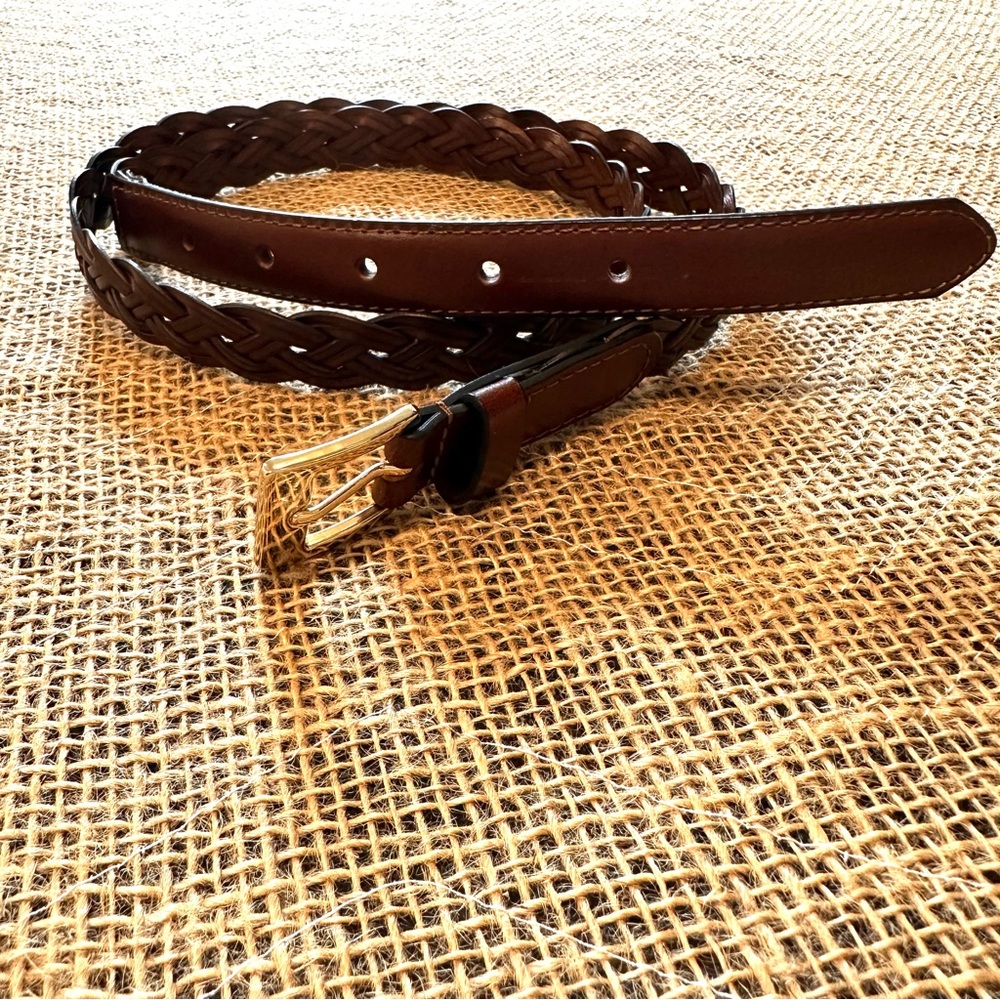 Brown Braided Leather Belt with Gold Buckle Smooth End Pieces Like New Condition